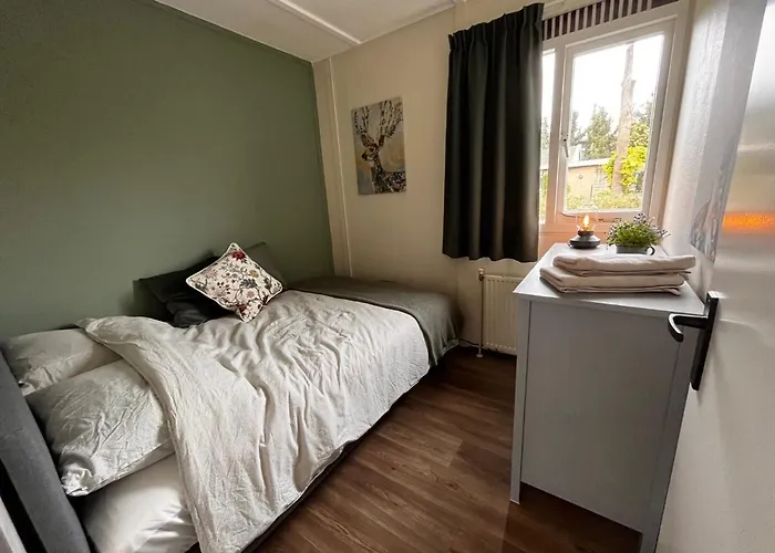Fijne plek met eigen bos 2000m2 en GRATIS linnen en handdoeken!!