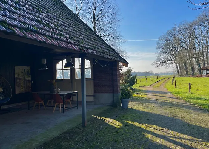 Landhuis onder de lindeboom